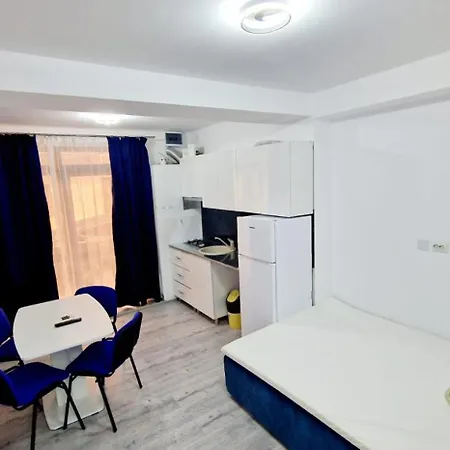Apartment Delfinariu *